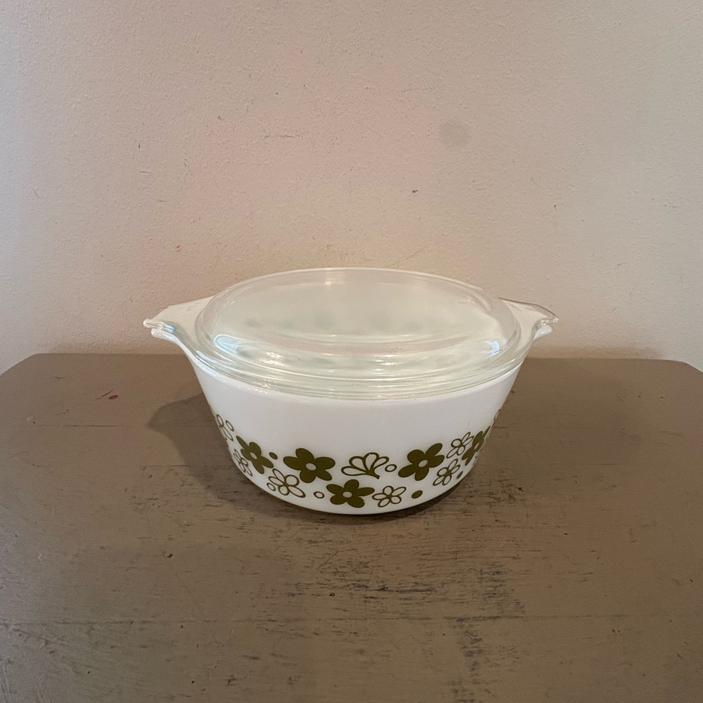 VTG Pyrex #472 1 1/2 Pt Casserole Dish With Lid